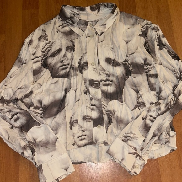 Weekday Sculpture Flowy Shirt - Picture 2 of 3